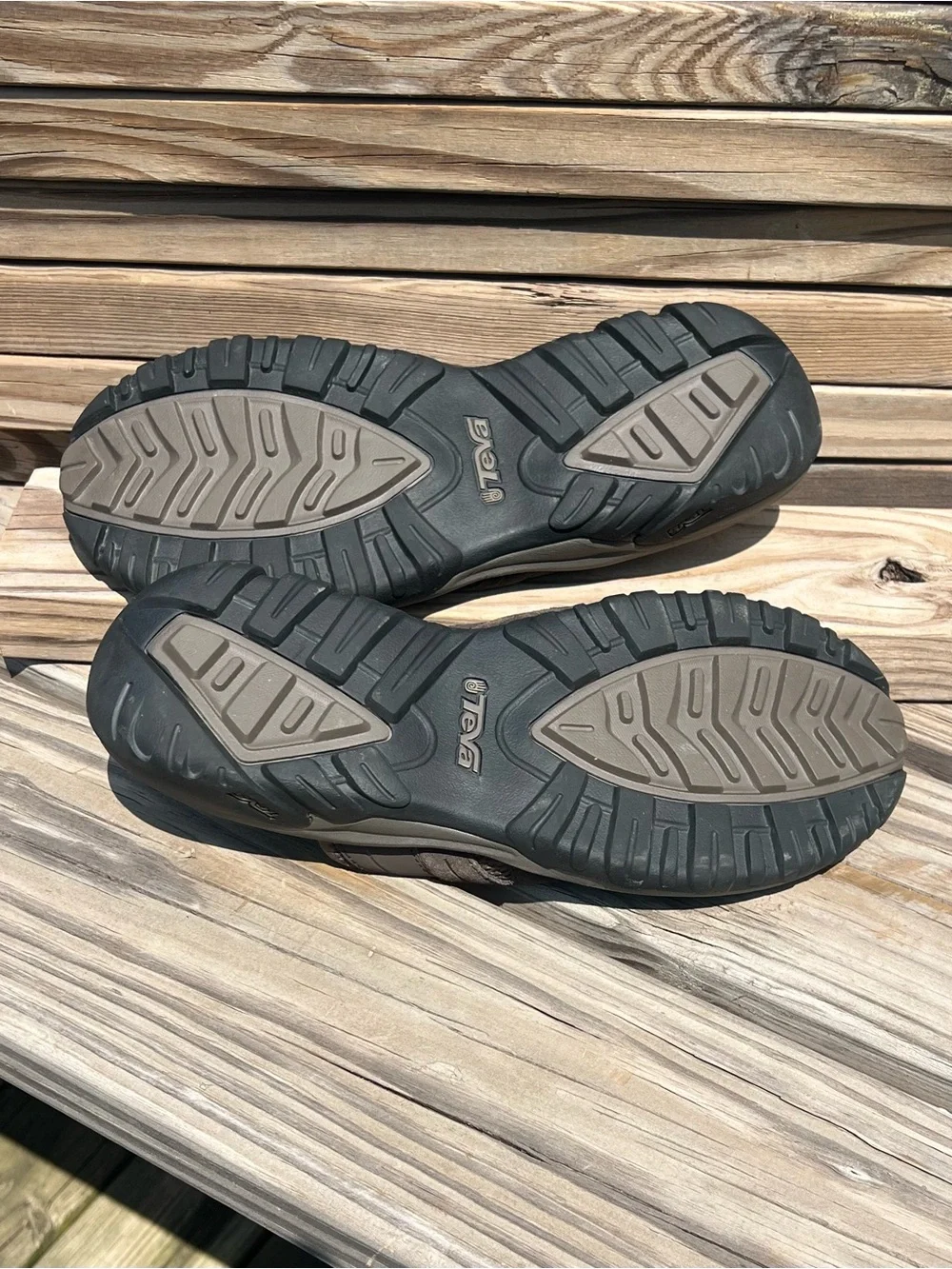 •Teva Sz 12 Pajaro Brown Suede Thong Sandals! EUC!